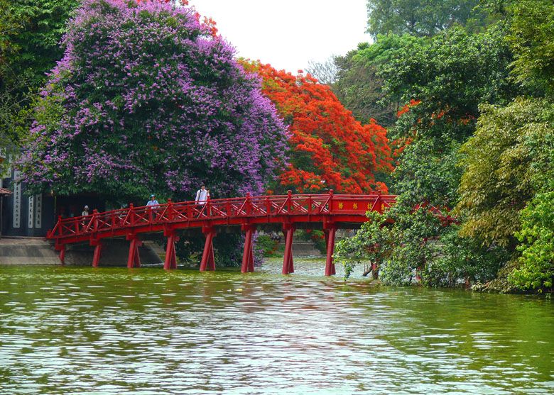 one of the famous bridges in Vietnam